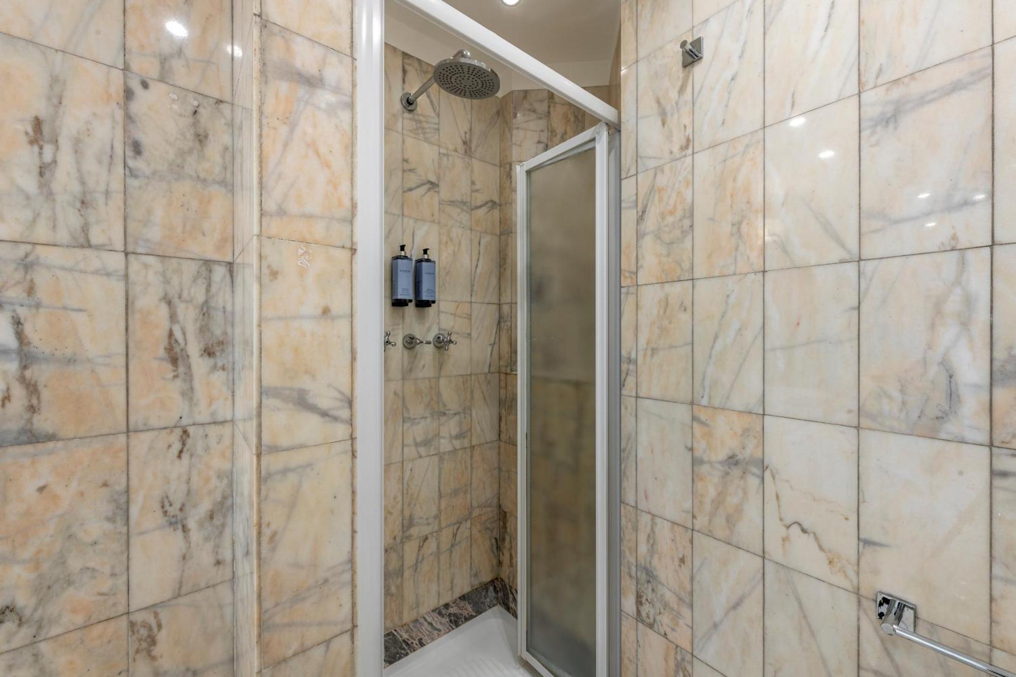 Milan Royal Suites - Duomo Santo Stefano エクステリア 写真